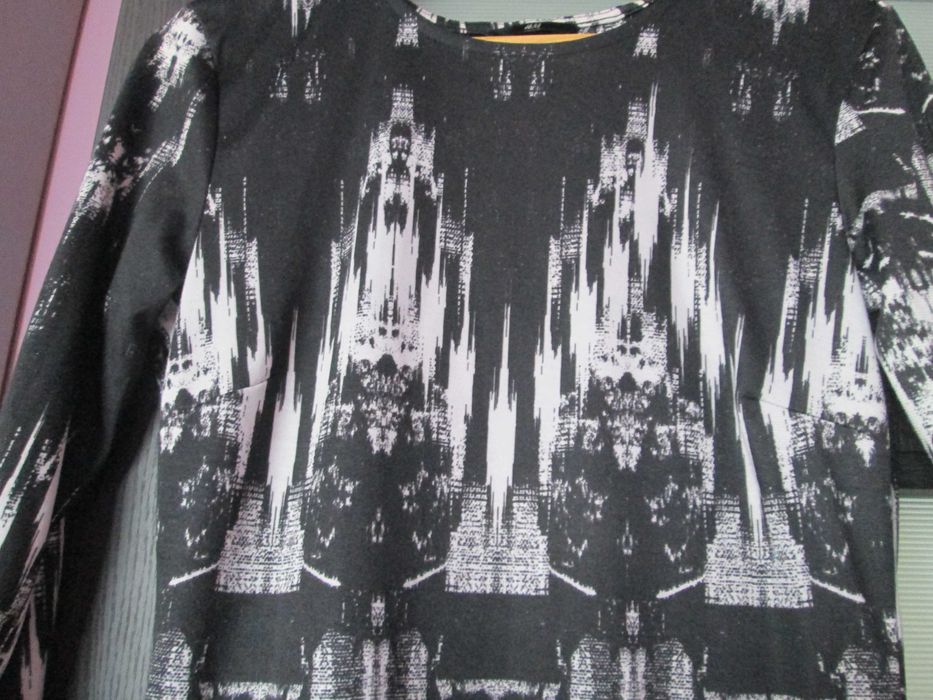 rochie H&M interesanta  M