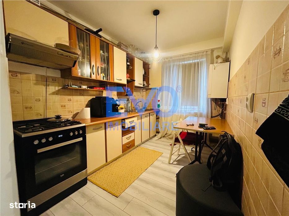 Apartament De Vanzare Cu 2 Camere, Podu Ros