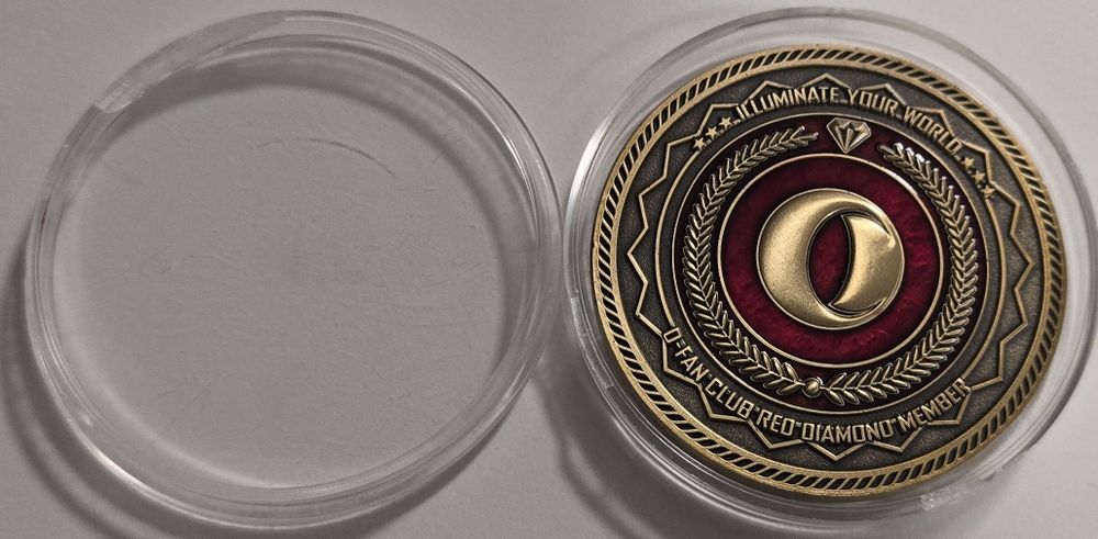 Olight_Red Diamond_moneda colectionari