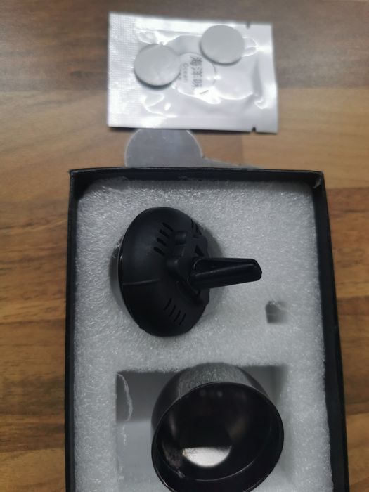 Часовник с лого Nissan