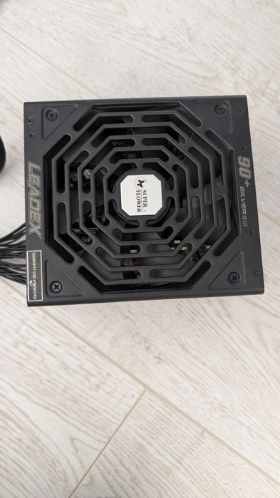 Sursa modulară SuperFlower 650w  90+ silver