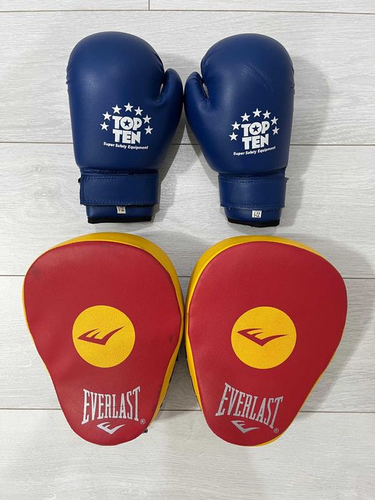 Продам боксерские перчатки Top Ten 6 OZ и лапы Everlast
