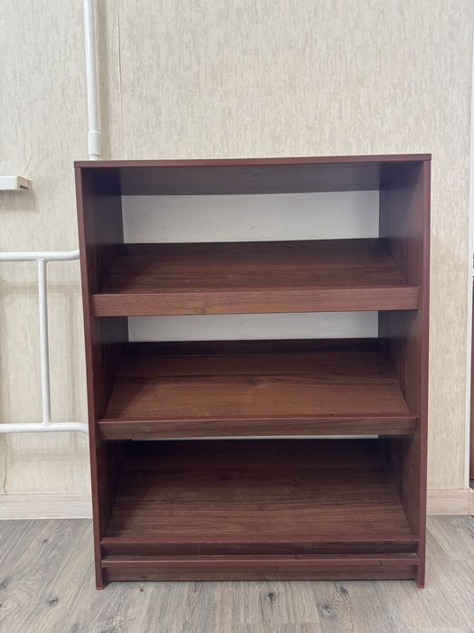 Продам обувницу,дерево,качественная