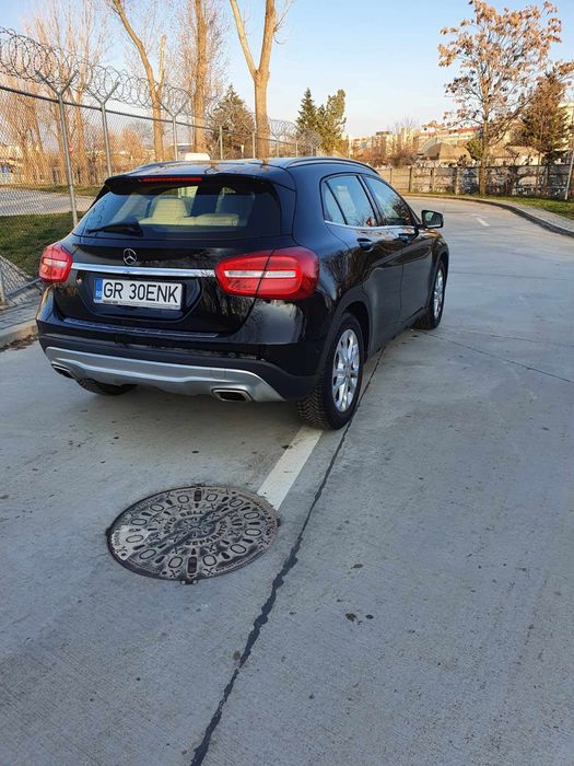 Mercedes-Benz GLA 200