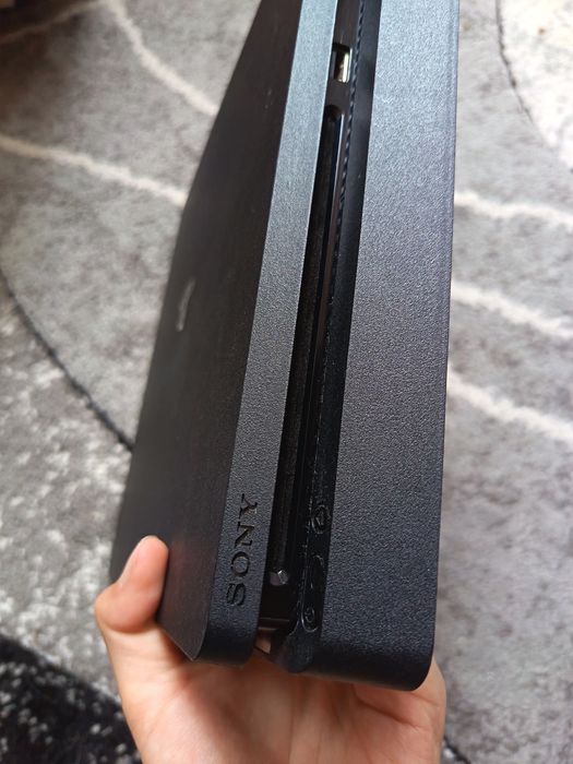 Ps4 Slim 500Gb+ Accesorii
