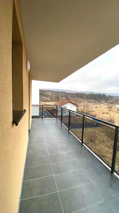 Proprietar | 3 camere 72 mp | 2 băi | Parcare | Etaj 2/2