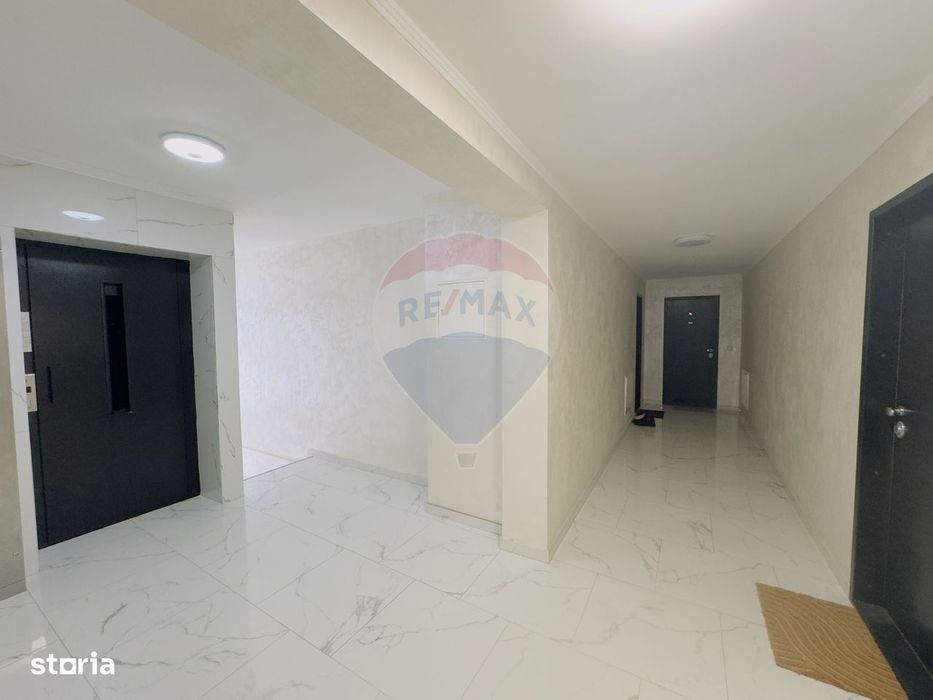 Apartament cu 2 camere, loc de parcare, zona Rogerius/Calea Borsului