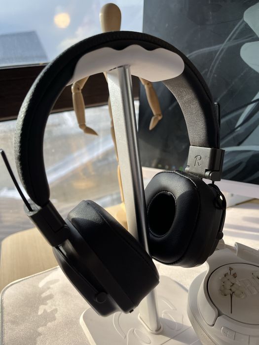 Наушник Marshall + JBL Tune 720BTв подарок