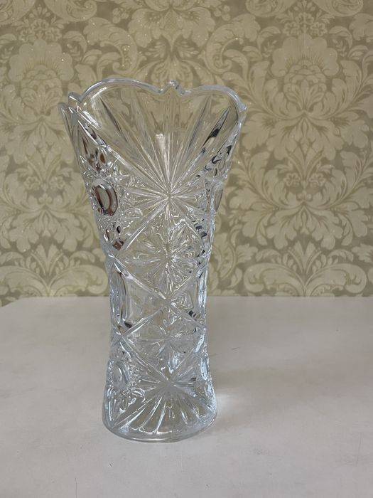 Ваза хрустальная 25 см
