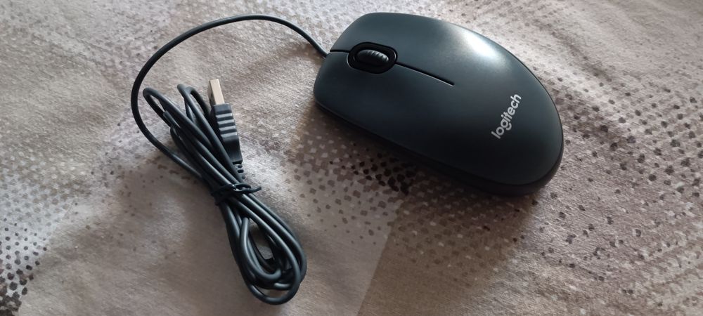 Мишки за компютър чисто нови