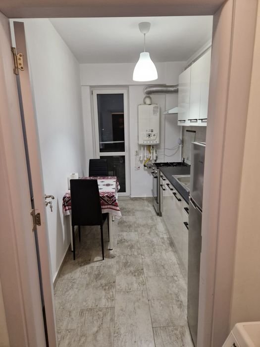 Ofer spre închiriere garsonieră - disponibilă imediat