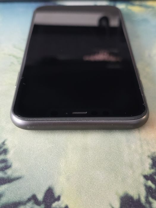 iPhone 11 128GB  79%baterie