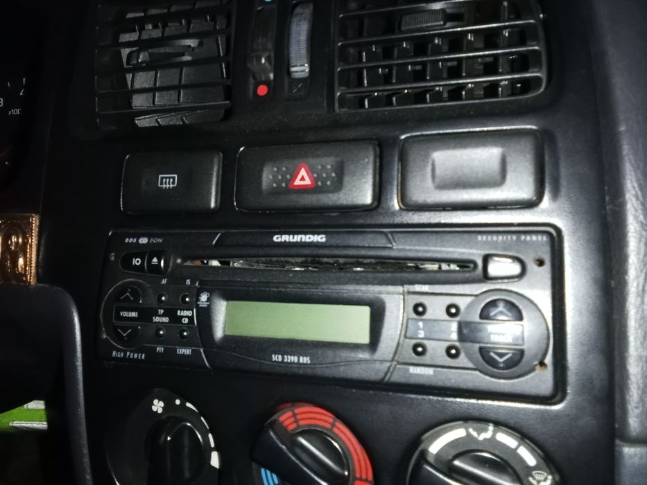 Запчасти на Ауди 80б4