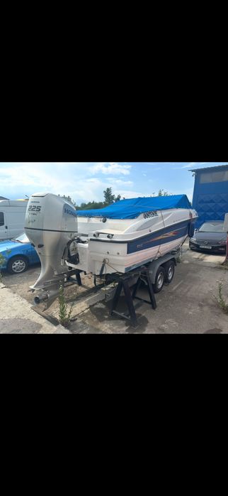 Vand barca Bayliner  652