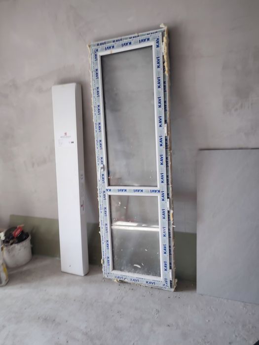 Продам пластик дверь