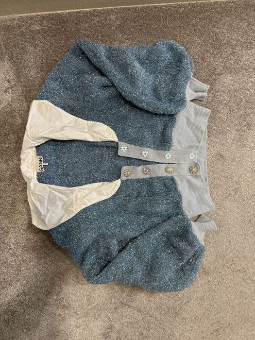 Екстревагантна синя жилетка