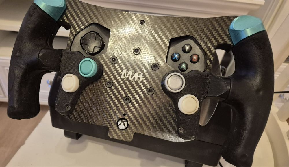 Волан и педали Logitech G Driving Force G 920.