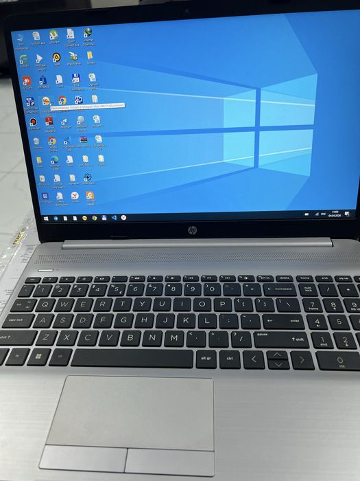 Komputer hp uzi i3emas