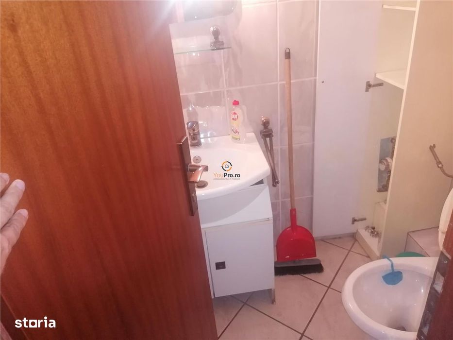 Spatios cu 2 Bai Iulius Mall
