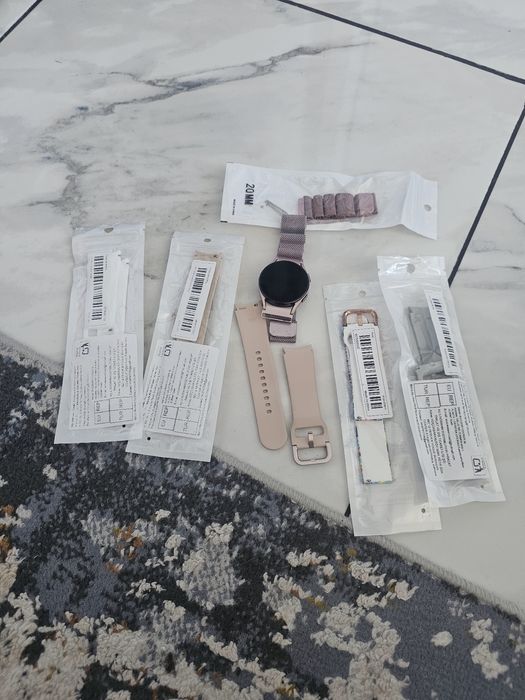 Часовник Samsung watch 4