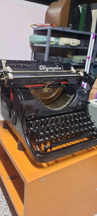 Mașină de scris Olympia 1930  Model 8