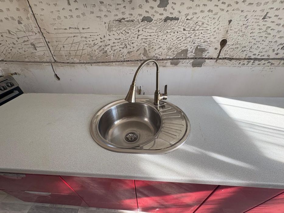 Продаётся кухонный гарнитур!