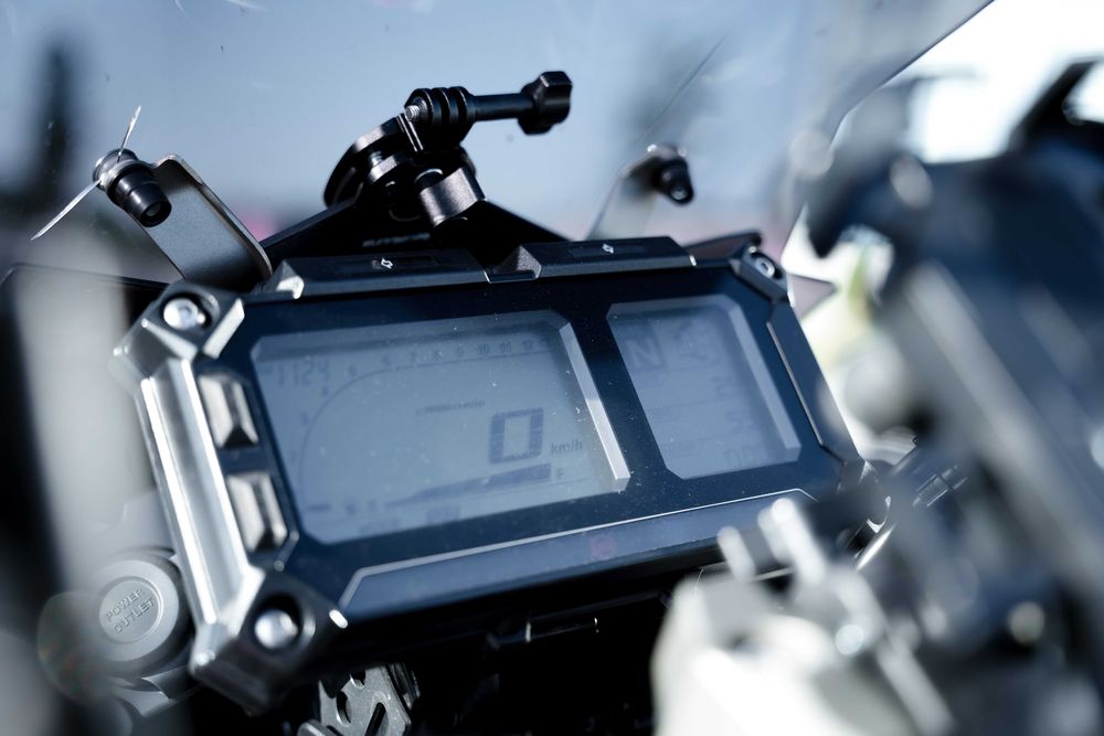 Yamaha mt09 schimb cu duba 8+1