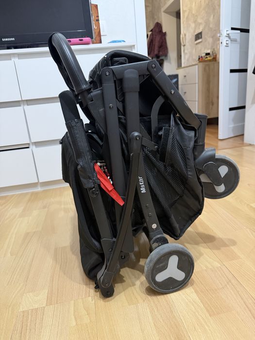 Продам прогулочную коляску