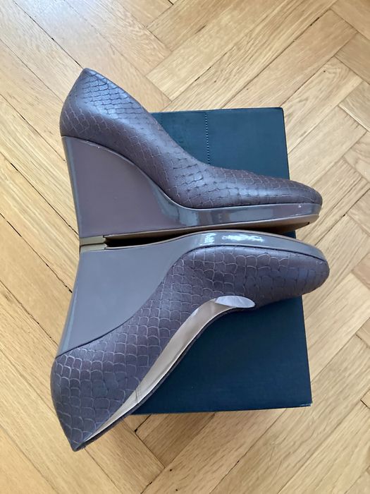 Clarks нови елегантни дамски обувки