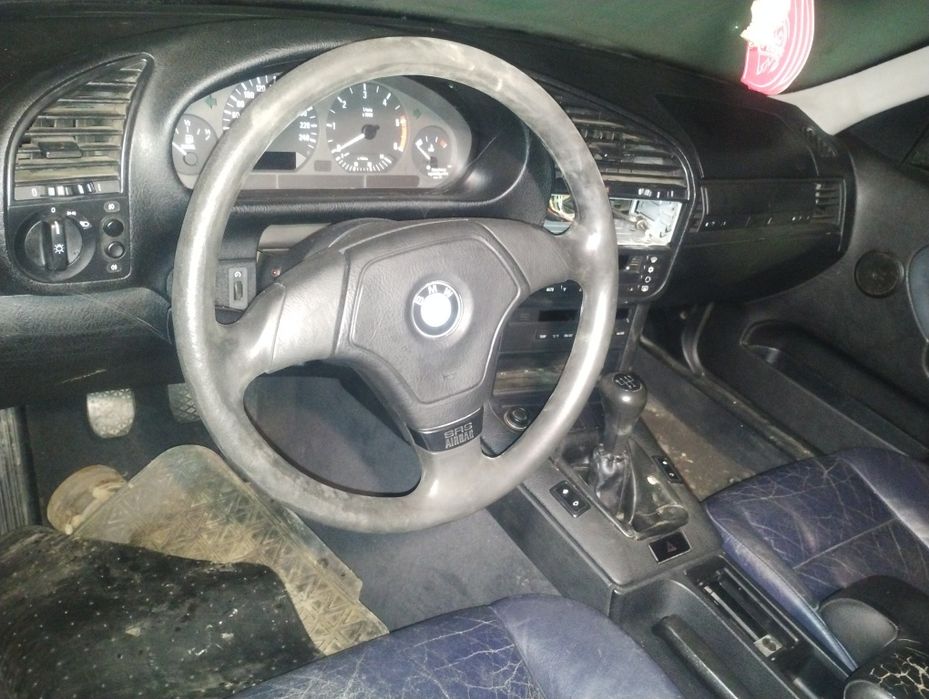 БМВ Е36 на части