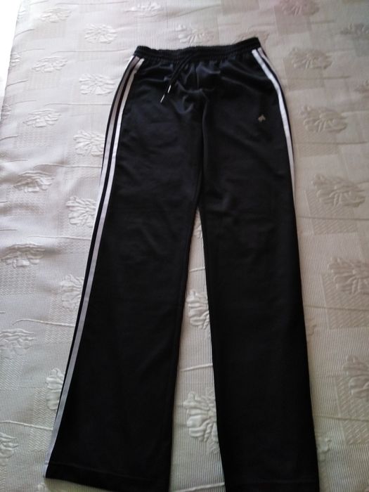 Оригинални долнища на ,, ADIDAS''