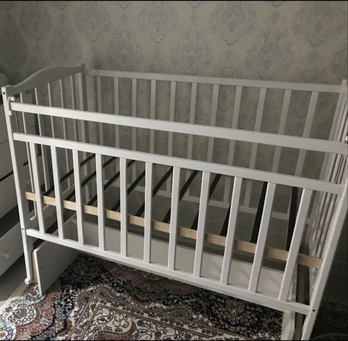 Детская кроватка