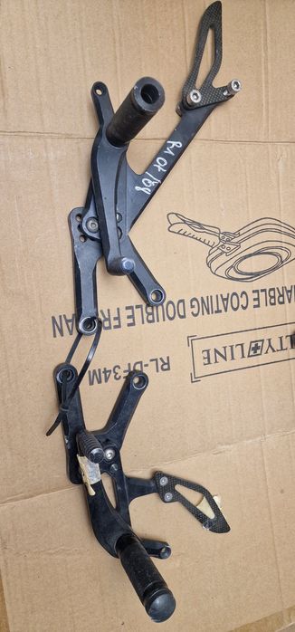 Parbriz  si scarite racing reglabile Arrow Yamaha R1 2007-2008