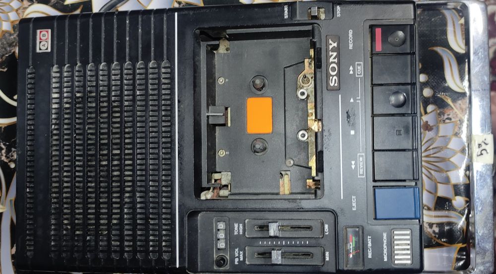 Касетний магнитофон Sony TC 76