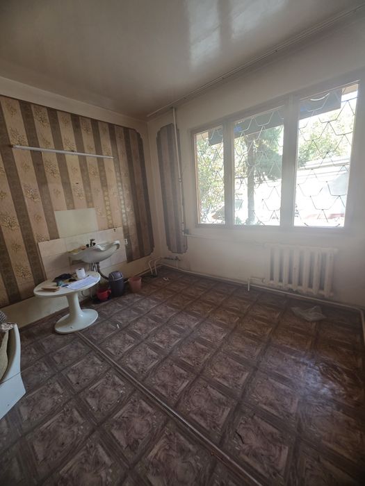 Chilonzor kvartira 19kvartil no turar  joy 5 etaj 1 etaj. 50.000$