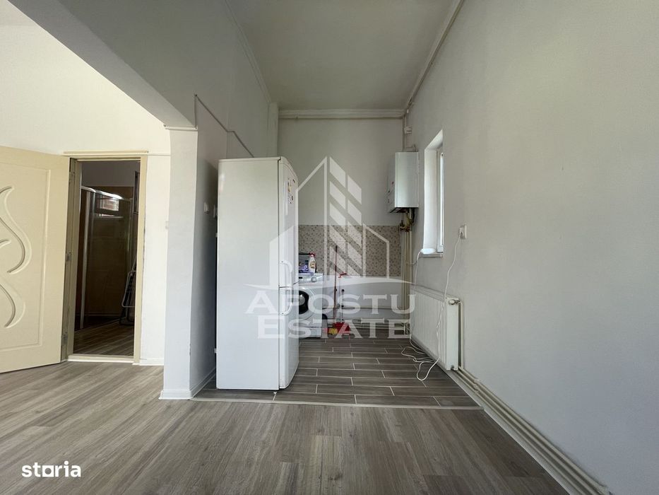 Apartament spatios patru camere Colegiul Banatean — fotografia 1