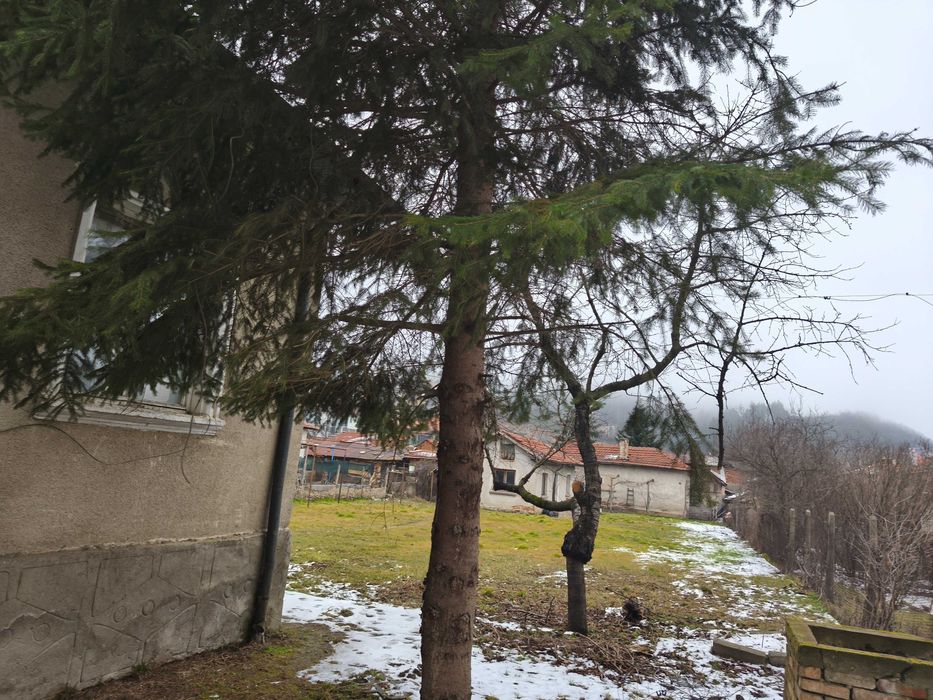 къща, Костенец,  РЗП 75м2 , двор 902 м2 , двоен гараж и къща за гости