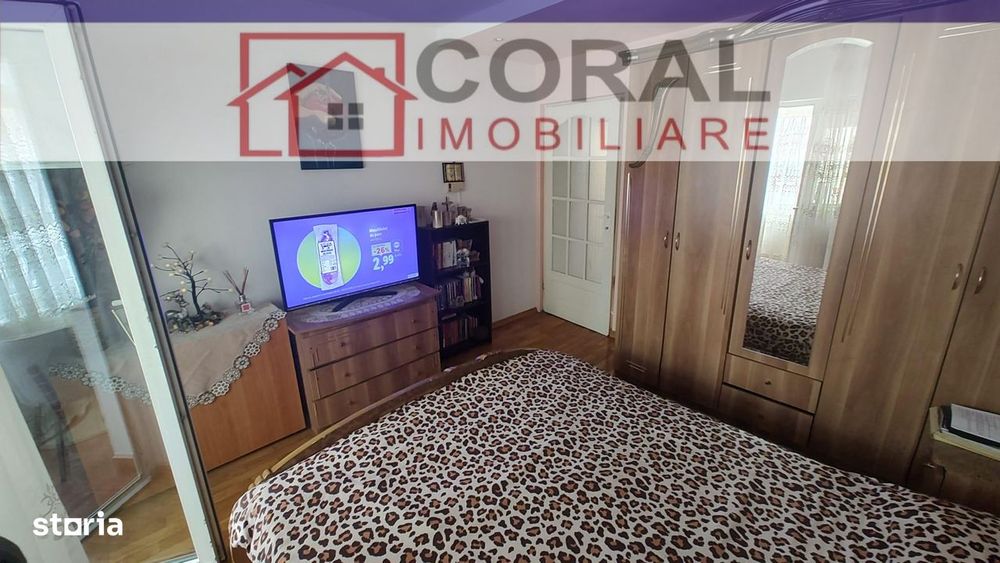 De vanzare apartament 3 camere, Al. Pescarilor