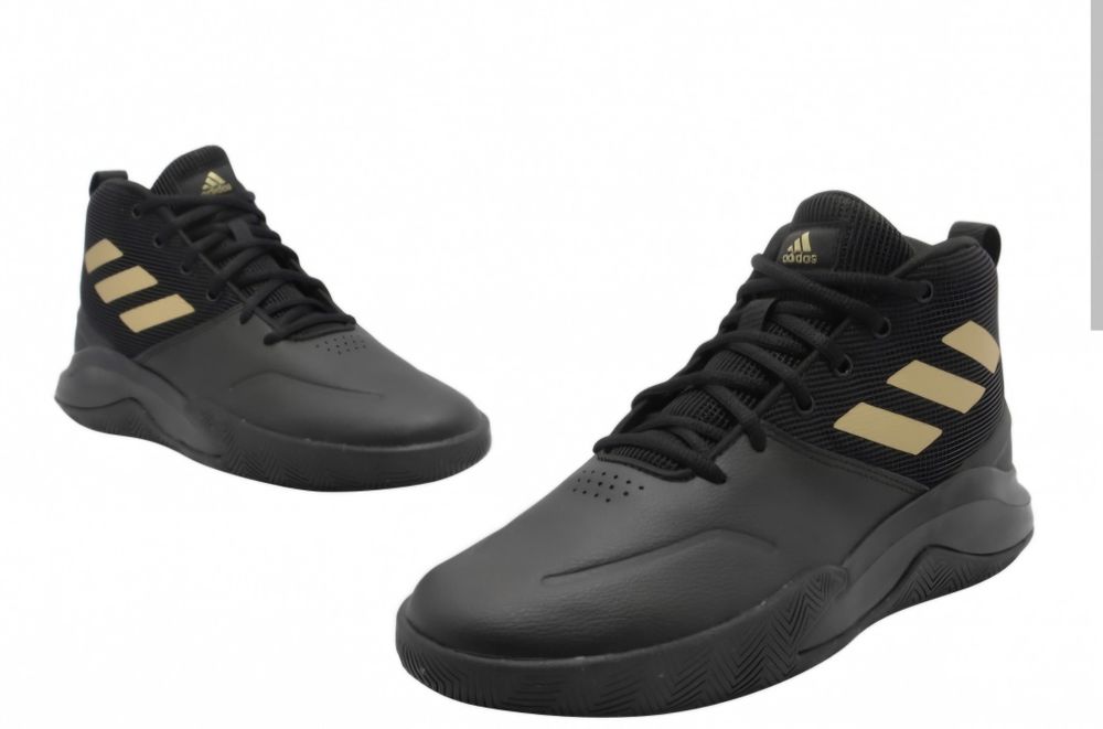 Продам кроссовки Adidas OwnTheGame оригинал