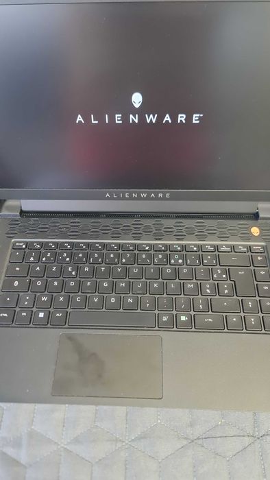 Laptop  Alienware i7 gen12 impecabil