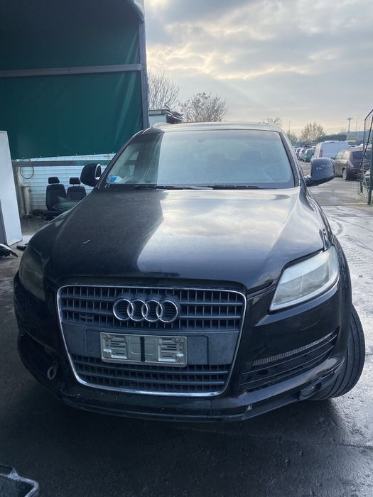 Audi Q7 3.0Tdi На части!!!