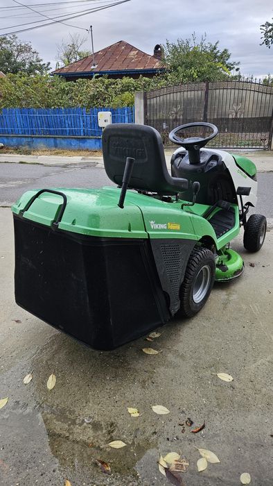 Tractoras de tuns iarba gazon Viking 13.5HP