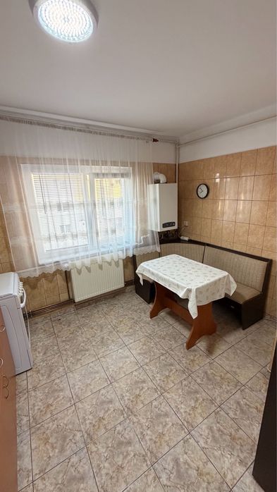 Inchiriez apartament 3 camere Gavana 3 langa Spitalul Judetean Pitesti