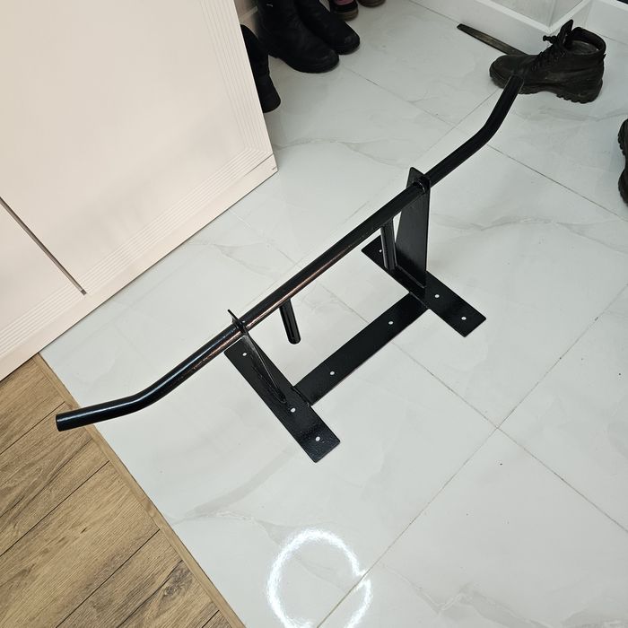 Турник на стену.