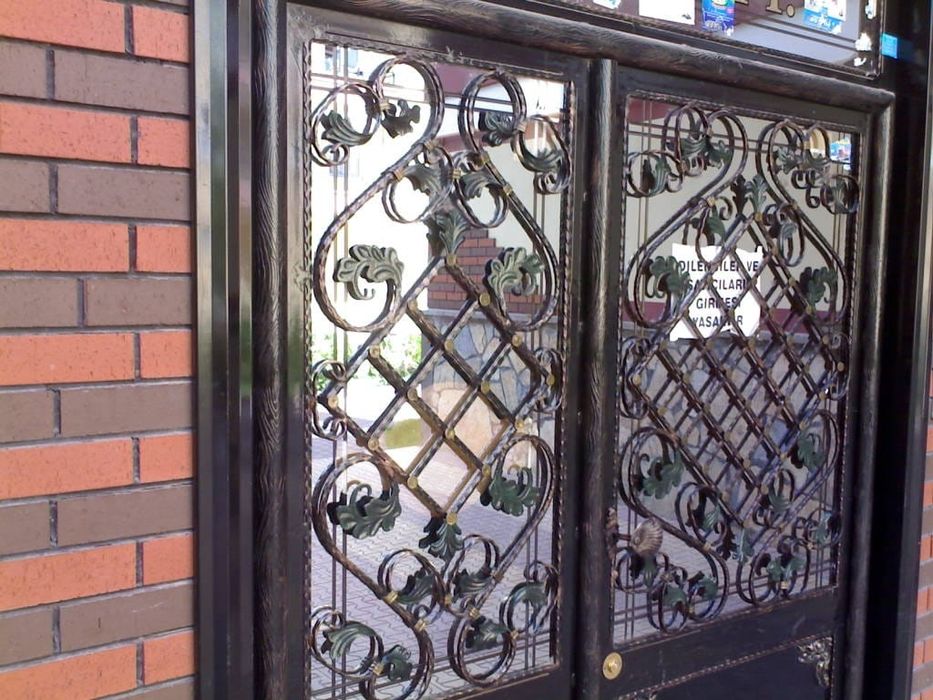 Ковано желязо, модерни метални огради, лазерно рязани панели
