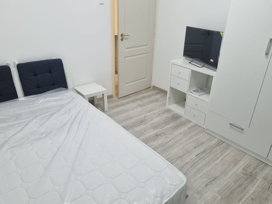 Propietar inchiriez ap 3 camere