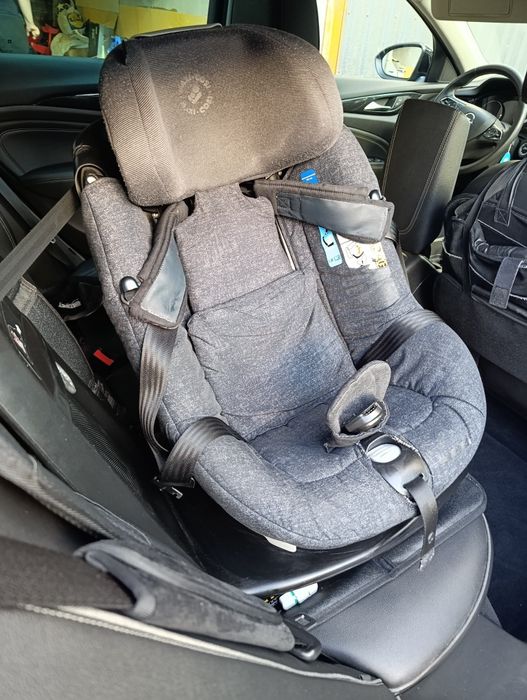 Scaun auto copii AxissFix Maxi-Cosi