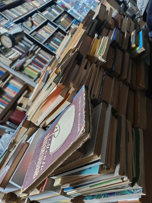Книги Ссср по радиотехнике, электронике, ремонту
(Или, если продаете