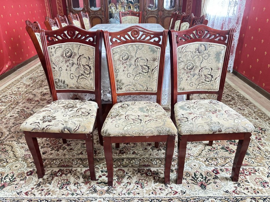 Стулья 30 шт  срочно продаётся