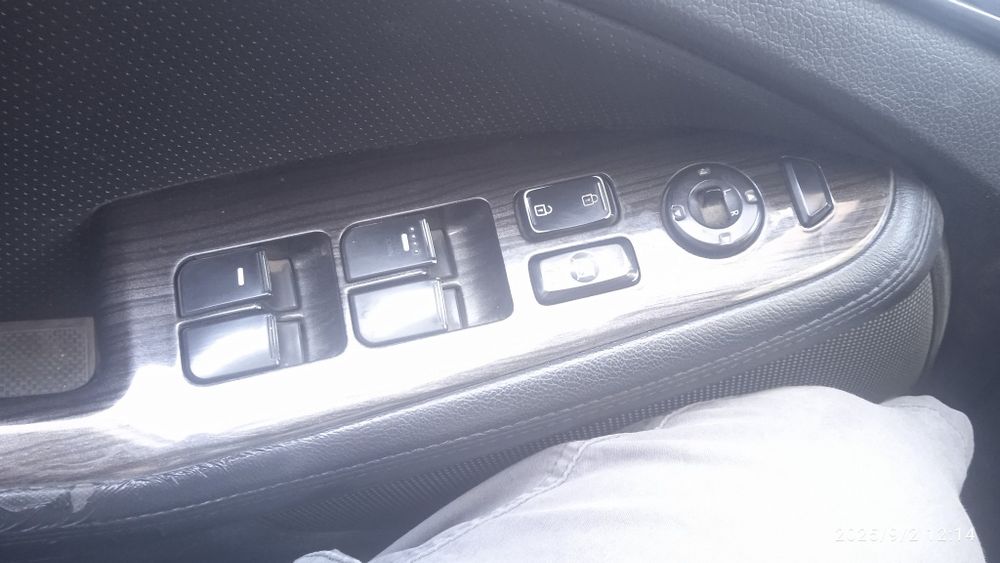 Продам автомобиль Киа Оптима 2015 год